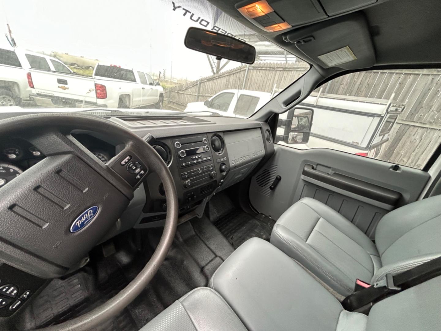 2015 White Ford F-350 SD (1FD7X3A66FE) with an 6.2L V8 F SOHC 16V engine, Automatic transmission, located at 1687 Business 35 S, New Braunfels, TX, 78130, (830) 625-7159, 29.655487, -98.051491 - Photo#14